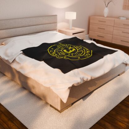 Henrico E3 Fleece Blanket - Image 4